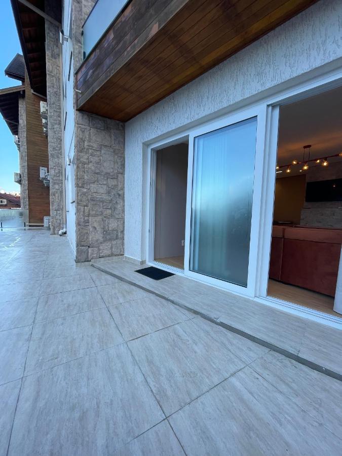 Apartamento Espetacular, 2 Suites, A 30M Da Rua Coberta Gramado Ngoại thất bức ảnh