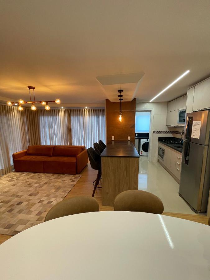 Apartamento Espetacular, 2 Suites, A 30M Da Rua Coberta Gramado Ngoại thất bức ảnh