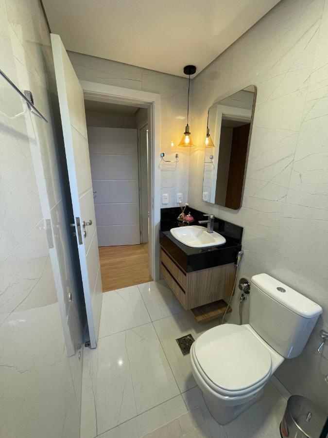 Apartamento Espetacular, 2 Suites, A 30M Da Rua Coberta Gramado Ngoại thất bức ảnh