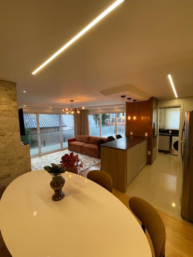 Apartamento Espetacular, 2 Suites, A 30M Da Rua Coberta Gramado Ngoại thất bức ảnh